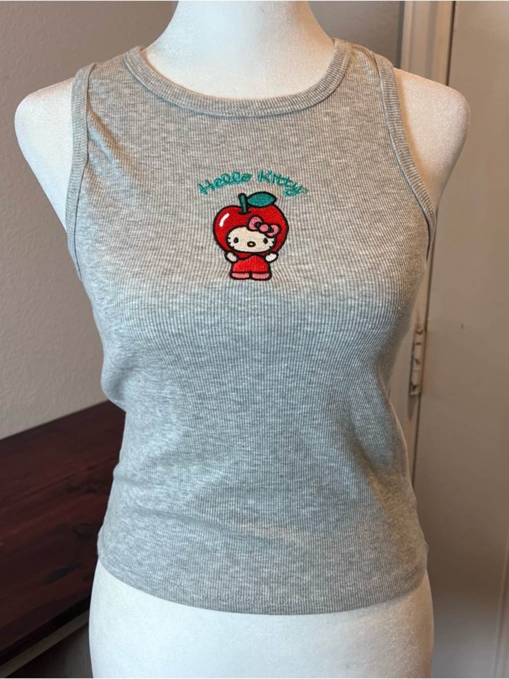 Aeropostale Gray Ribbed Hello Kitty Apple Tank